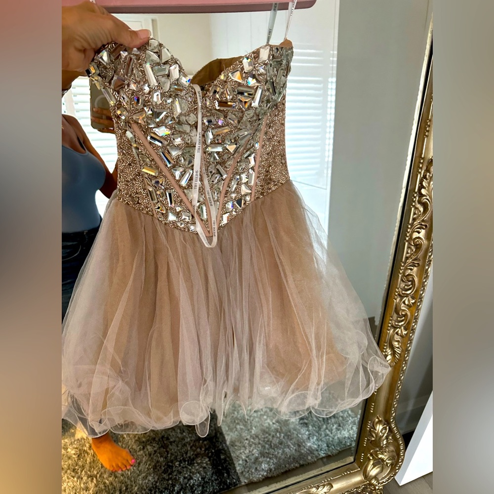 Strapless dress